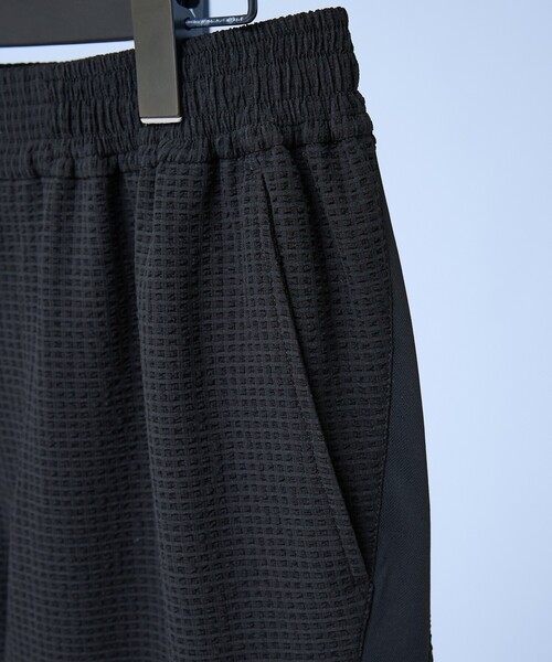 5351 POUR LES HOMMES（ゴーサンゴーイチプールオム）の「【セットアップ対応】トリコット プリント ジョガー パンツ（その他パンツ・メンズ・ブラック/ストライプ・50/48/46/44）」の8枚目の写真