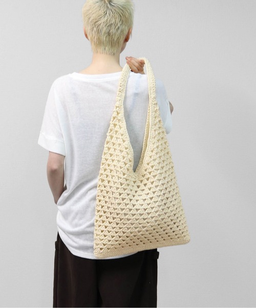 THE CELL.（ザセルドット）の「クロシェ・エアループトートBAG　CROCHET AIR LOOP TOTE BAG（トートバッグ・レディース・ライトブラウン/オフホワイト・FREE）」の2枚目の写真