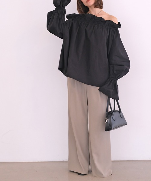 AKTE(アクテ)の「イージーセミワイドリラックスパンツ(その他パンツ・レディース・ブラック/セージグリーン・TALL/FREE)」の14枚目の写真