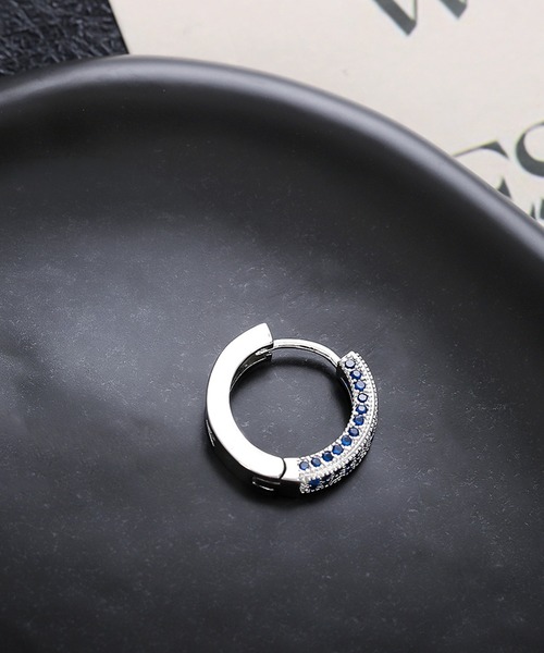 DiamondHearts（ダイヤモンドハーツ）の「片耳用 カラーパヴェライン フープピアス（ピアス（片耳用）・レディース・ブルー/オレンジ/グリーン・FREE）」の7枚目の写真