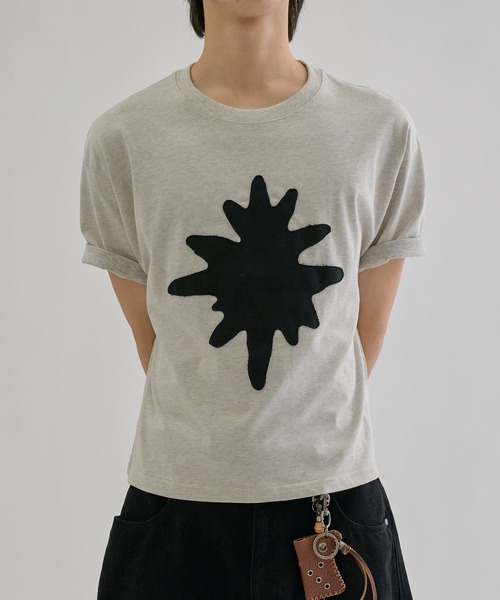 EPNK(イーピーエヌケー)の「Symbol applique Tee / シンボルアップリケT(Tシャツ/カットソー・メンズ・ブラック/ホワイト・SMALL/MEDIUM/LARGE)」の10枚目の写真