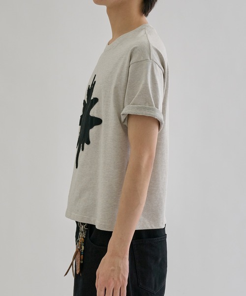 EPNK(イーピーエヌケー)の「Symbol applique Tee / シンボルアップリケT(Tシャツ/カットソー・メンズ・ブラック/ホワイト・SMALL/MEDIUM/LARGE)」の9枚目の写真