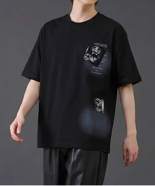 revertical(リバーティカル)の「グラフィックバックプリントTシャツ/フォトコラージュデザイン 半袖ルーズT(Tシャツ/カットソー・メンズ・ホワイト/ブラック・LARGE/MEDIUM)」の9枚目の写真