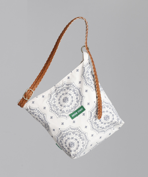GREEN STUFF(グリーンスタッフ)の「belted bag B2 - paisley ivory(ショルダーバッグ・レディース・その他・FREE)」の3枚目の写真