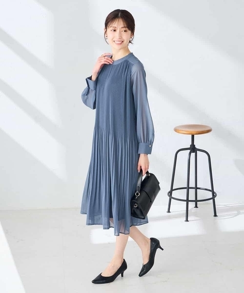 a.v.v（アーヴェヴェ）の「【WEB限定】ランダムプリーツワンピース（ワンピース・レディース・ブルー/ネイビー・36/38/42/40）」の7枚目の写真