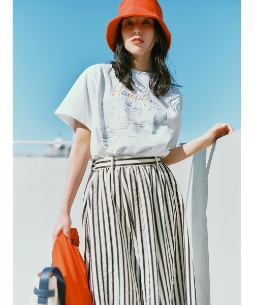 Mila Owen(ミラオーウェン)の「【UVカット】【接触冷感】MapPatternグラフィックTシャツ(Tシャツ/カットソー・レディース・ホワイト/ネイビー/イエロー・F)」の5枚目の写真