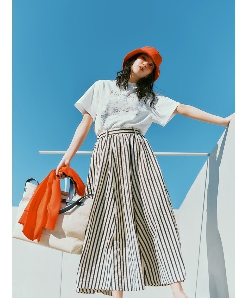 Mila Owen(ミラオーウェン)の「【UVカット】【接触冷感】MapPatternグラフィックTシャツ(Tシャツ/カットソー・レディース・ホワイト/ネイビー/イエロー・F)」の6枚目の写真
