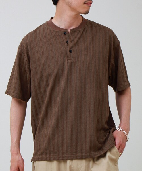 GLOSTER(グロスター)の「シアージャガード ヘンリーネックTシャツ(Tシャツ/カットソー・メンズ・ブラック/カーキ/グレー/チャコールグレー・L/M/S)」の2枚目の写真