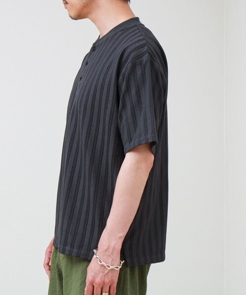 GLOSTER(グロスター)の「シアージャガード ヘンリーネックTシャツ(Tシャツ/カットソー・メンズ・ブラック/カーキ/グレー/チャコールグレー・L/M/S)」の8枚目の写真