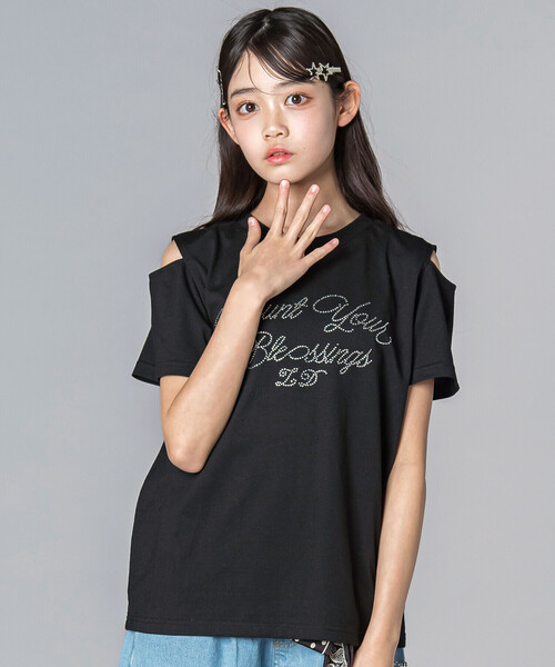 ZIDDY(ジディ)の「【接触冷感】ラインストーン肩あきTシャツ(130~160cm)(Tシャツ/カットソー・キッズ・ブラック/レッド・FREE/150cm/130cm/140cm)」の2枚目の写真