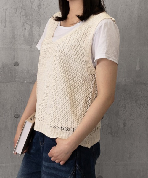 Miniministore(ミニミニストア)の「ニットベスト レディース ニットジレ薄手(ベスト・レディース・グリーン/ブラウン/ブラック/ライトベージュ・FREE)」の15枚目の写真