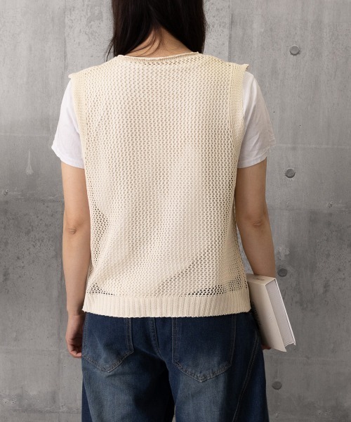 Miniministore(ミニミニストア)の「ニットベスト レディース ニットジレ薄手(ベスト・レディース・グリーン/ブラウン/ブラック/ライトベージュ・FREE)」の16枚目の写真