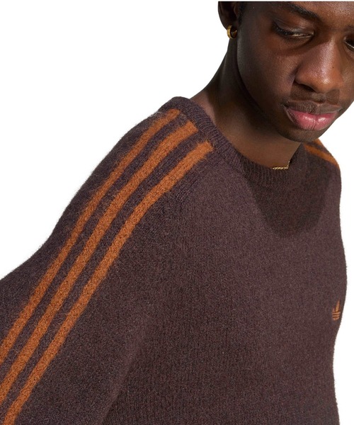 adidas(アディダス)の「adidas 3 STRIPES FLUFFY KNIT CREW / アディダス 3 ストライプス フラッフィー ニット クルー(ニット/セーター・メンズ・ブラウン・S/M/L/XL/XXL)」の3枚目の写真