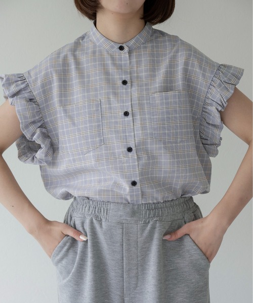 lawgy(ラウジー)の「band collar balloon sleeve tops / バンドカラーバルーンスリーブトップス(その他トップス・レディース・ベージュ系/ブルー/ブラック・FREE)」の1枚目の写真