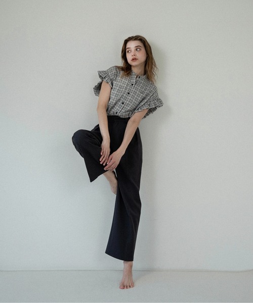 lawgy(ラウジー)の「band collar balloon sleeve tops / バンドカラーバルーンスリーブトップス(その他トップス・レディース・ベージュ系/ブルー/ブラック・FREE)」の6枚目の写真