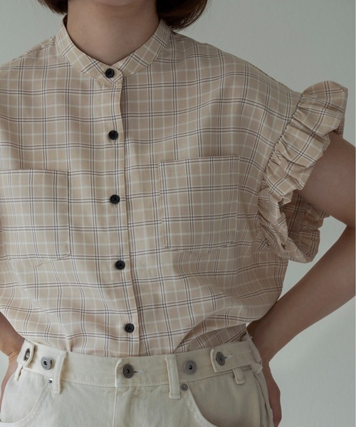 lawgy(ラウジー)の「band collar balloon sleeve tops / バンドカラーバルーンスリーブトップス(その他トップス・レディース・ベージュ系/ブルー/ブラック・FREE)」の9枚目の写真