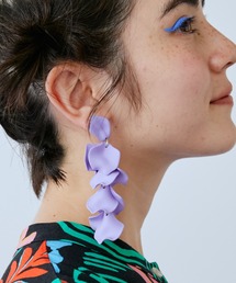 紫色花デザインピアス(両耳用) レディースのピアス（両耳用）（パープル/紫色系・フラワーモチーフ