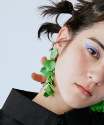 FLOWER PETALピアス