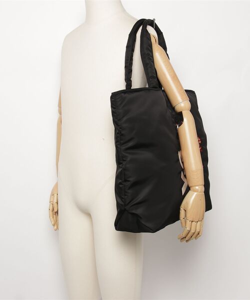 Y-3(ワイスリー)の「Y-3 GRAPHIC TOTE BAG(トートバッグ・メンズ・ブラック・ONE SIZE)」の8枚目の写真