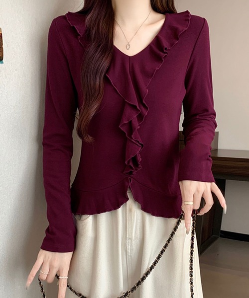 2ly2(トゥーリートゥー)の「フリルデザイン Vネック ペプラムトップス / フェミニン フリルカットソー(Tシャツ/カットソー・レディース・ボルドー/パープル/ブラック/ベージュ・FREE)」の8枚目の写真