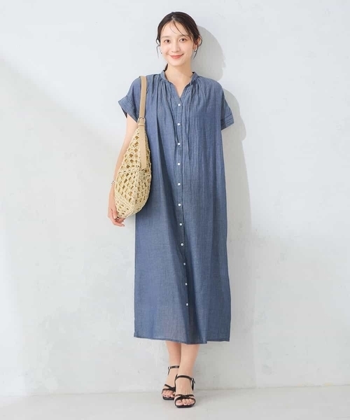 a.v.v(アーヴェヴェ)の「シアーデニムスキッパーワンピース(ワンピース・レディース・ネイビー・38/40)」の1枚目の写真