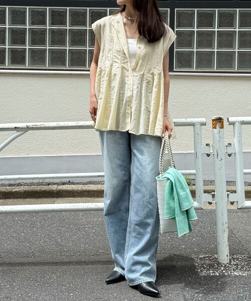 fredy emue(フレディエミュ)の「綿シルクタックフレアーフレンチブラウス(シャツ/ブラウス・レディース・チャコールグレー/キナリ/オレンジ/サックスブルー・38)」の9枚目の写真