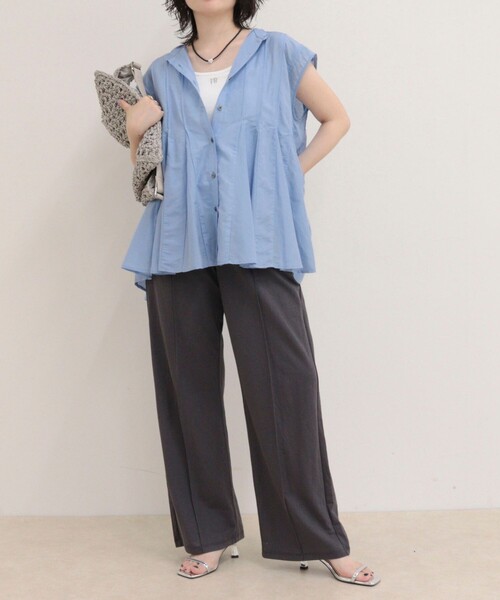 fredy emue(フレディエミュ)の「綿シルクタックフレアーフレンチブラウス(シャツ/ブラウス・レディース・チャコールグレー/キナリ/オレンジ/サックスブルー・38)」の21枚目の写真