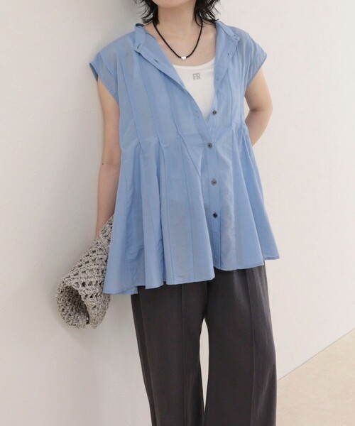 fredy emue(フレディエミュ)の「綿シルクタックフレアーフレンチブラウス(シャツ/ブラウス・レディース・チャコールグレー/キナリ/オレンジ/サックスブルー・38)」の22枚目の写真
