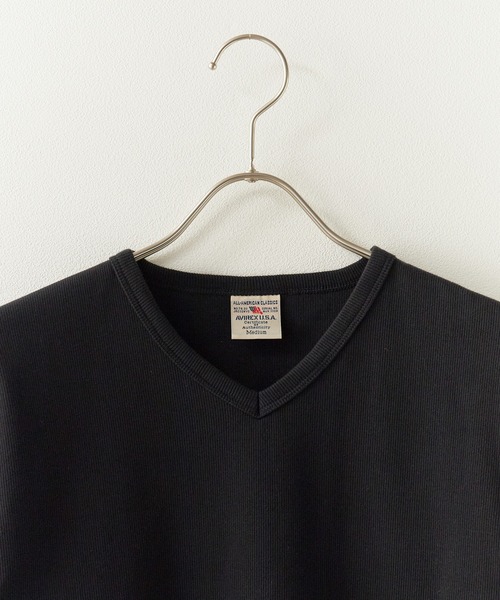 AVIREX(アヴィレックス)の「AVIREX/アビレックス DAILY S/S RIB V NECK TEE デイリー 半袖 リブ Vネック Tシャツ タイト スリムフィット メンズ レディース 秋 秋服 2026年秋冬(Tシャツ/カットソー・メンズ・ホワイト/ブラック/グレー/オリーブ/ロイヤルブルー/チャコール・S/M/L)」の16枚目の写真