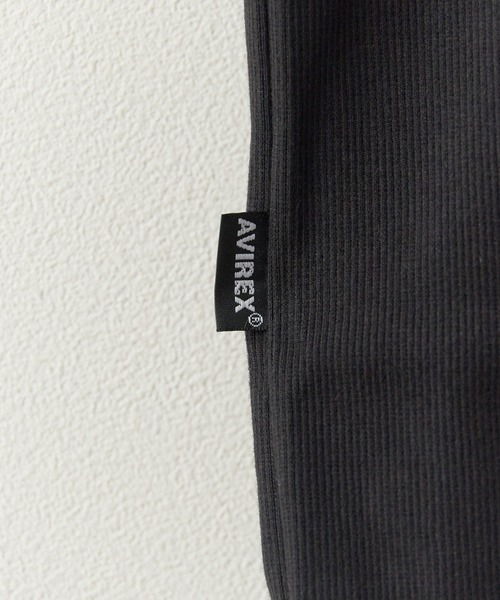 AVIREX(アヴィレックス)の「AVIREX/アビレックス DAILY S/S RIB V NECK TEE デイリー 半袖 リブ Vネック Tシャツ タイト スリムフィット メンズ レディース 秋 秋服 2026年秋冬(Tシャツ/カットソー・メンズ・ホワイト/ブラック/グレー/オリーブ/ロイヤルブルー/チャコール・S/M/L)」の18枚目の写真