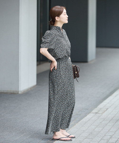 IENA(イエナ)の「《追加2/セットアップ対応》ソフトヴィンテージフラワースカート(スカート・レディース・ブラック・38/36)」の9枚目の写真