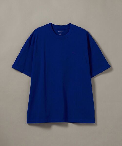 Calvin Klein(カルバン・クライン)の「Tシャツ - オーバーサイズエンボスショートスリーブTシャツ(Tシャツ/カットソー・メンズ・ダークブルー・S/M/L)」の3枚目の写真