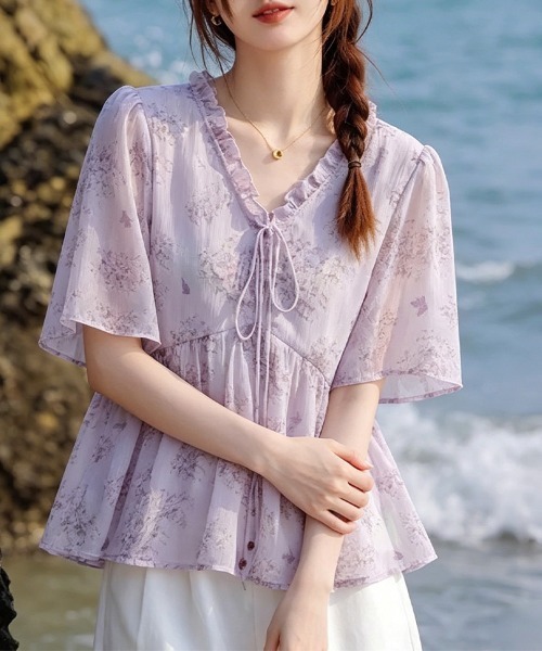 ONEP STAR(ワンピスター)の「花柄Vネックペプラムブラウス(シャツ/ブラウス・レディース・パープル・MEDIUM/LARGE/X-LARGE)」の5枚目の写真