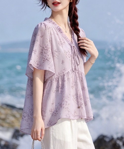 ONEP STAR(ワンピスター)の「花柄Vネックペプラムブラウス(シャツ/ブラウス・レディース・パープル・MEDIUM/LARGE/X-LARGE)」の8枚目の写真