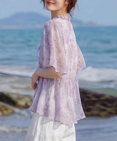ONEP STAR(ワンピスター)の「花柄Vネックペプラムブラウス(シャツ/ブラウス・レディース・パープル・MEDIUM/LARGE/X-LARGE)」の9枚目の写真