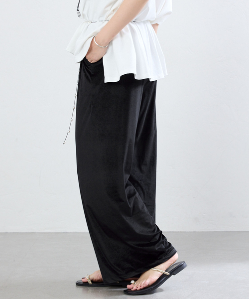 IENA(イエナ)の「シアーベロア パンツ(その他パンツ・レディース・ブラック/ブラウン・36/38)」の1枚目の写真