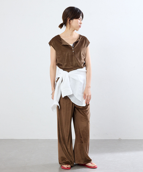 IENA(イエナ)の「シアーベロア パンツ(その他パンツ・レディース・ブラック/ブラウン・36/38)」の11枚目の写真