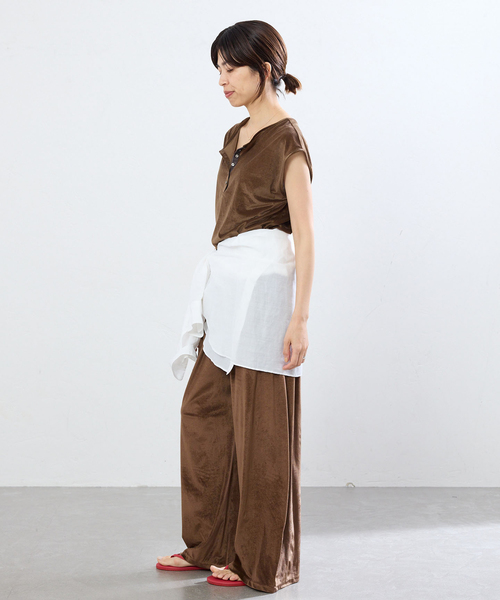 IENA(イエナ)の「シアーベロア パンツ(その他パンツ・レディース・ブラック/ブラウン・36/38)」の12枚目の写真