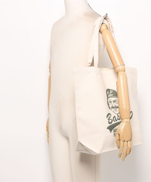 Ol' Basics(オールベーシックス)の「Ol' Basics(オール・ベーシックス) トートバッグ キャンバス イラスト ロゴ プリント 鞄 BAG アメカジ メンズ レディース ユニセックス Lサイズ(トートバッグ・レディース・ベージュ系1/ベージュ系2・FREE)」の7枚目の写真