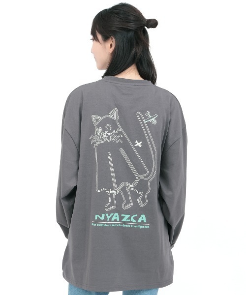 チチカカ(チチカカ)の「おばけニャスカロングTシャツ【ユニセックス】(Tシャツ/カットソー・メンズ・チャコールグレー/オートミール・FREE)」の7枚目の写真