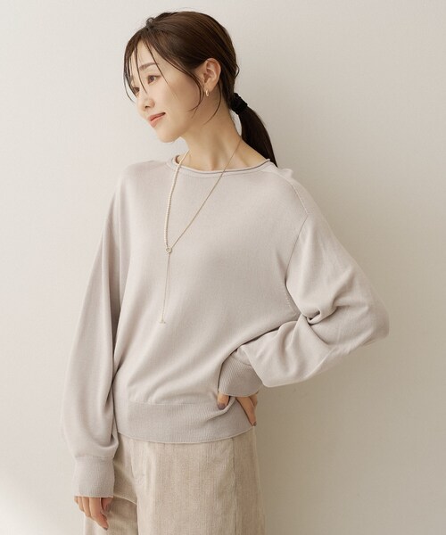 UNTITLED(アンタイトル)の「【大人の抜け感/8色展開】ボリュームスリーブニットプルオーバー(ニット/セーター・レディース・チャコールグレー/ピンク系/ナチュラル/ブラウン系その他/ブルー系その他・04/44/48/00/02)」の19枚目の写真