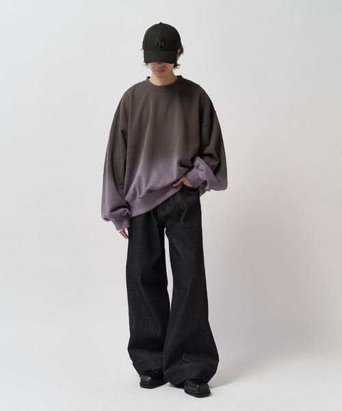 Lui's(ルイス)の「【Neucon】GRADATION BLEACH OVER SWEAT / グラデーションブリーチオーバースウェットプルオーバー(スウェット・メンズ・グレー/ブラック・2/1)」の5枚目の写真