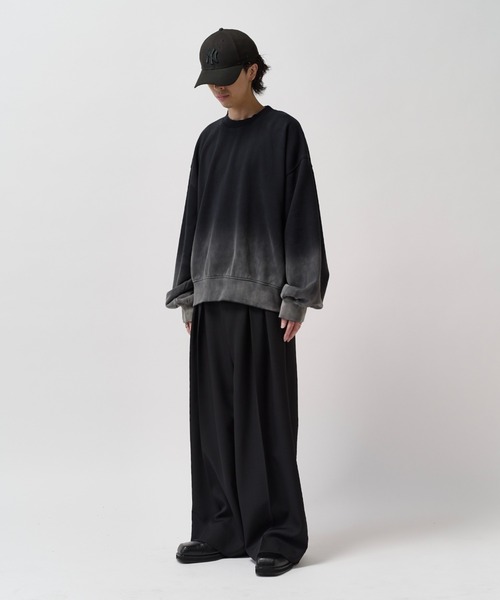 Lui's(ルイス)の「【Neucon】GRADATION BLEACH OVER SWEAT / グラデーションブリーチオーバースウェットプルオーバー(スウェット・メンズ・グレー/ブラック・2/1)」の17枚目の写真