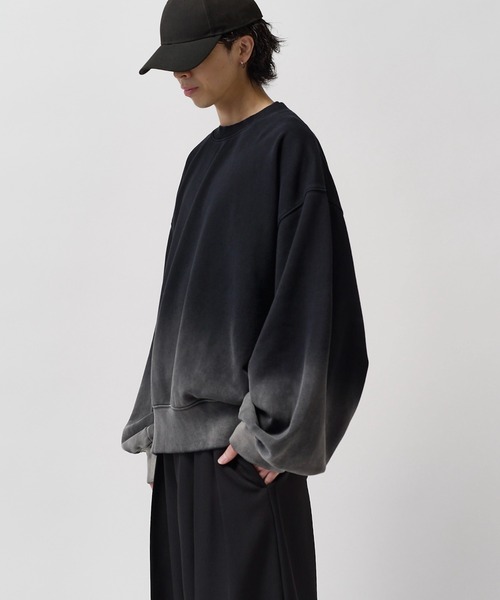 Lui's(ルイス)の「【Neucon】GRADATION BLEACH OVER SWEAT / グラデーションブリーチオーバースウェットプルオーバー(スウェット・メンズ・グレー/ブラック・2/1)」の10枚目の写真
