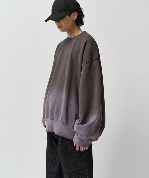 Lui's(ルイス)の「【Neucon】GRADATION BLEACH OVER SWEAT / グラデーションブリーチオーバースウェットプルオーバー(スウェット・メンズ・グレー/ブラック・2/1)」の22枚目の写真