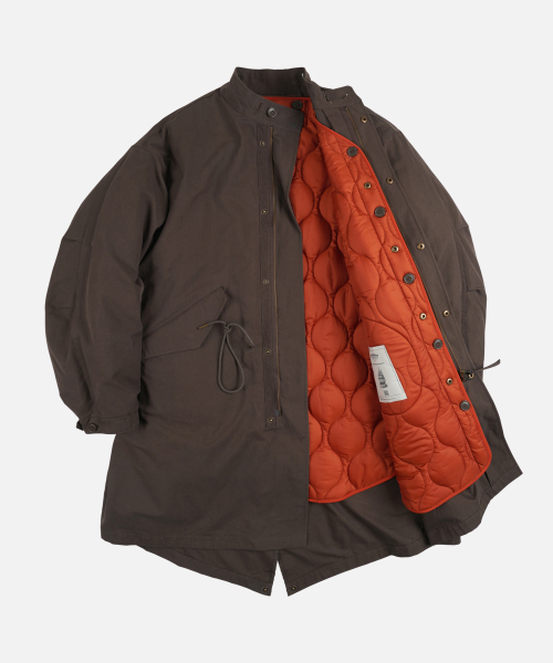 FRIZMWORKS(フリズムワークス)の「VINCENT M1965 FISHTAIL PARKA 004 _ BROWN(ミリタリージャケット・メンズ・その他・X-LARGE/SMALL/MEDIUM/LARGE)」の3枚目の写真