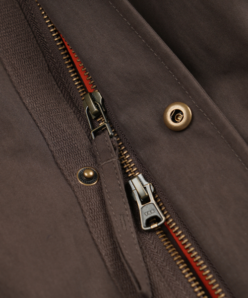 FRIZMWORKS(フリズムワークス)の「VINCENT M1965 FISHTAIL PARKA 004 _ BROWN(ミリタリージャケット・メンズ・その他・X-LARGE/SMALL/MEDIUM/LARGE)」の8枚目の写真
