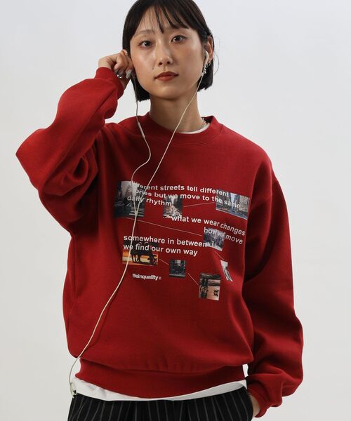 FFEIN(フェイン)の「【FFEIN(フェイン)】ヘビーウエイトエディトリアルロゴスウェット / スウェット クルーネック フォトプリント 裏起毛 ユニセックス(スウェット・メンズ・ダークネイビー/アッシュグレー/ダークブラウン/ブラック/バーガンディー・MEDIUM/SMALL/LARGE)」の5枚目の写真