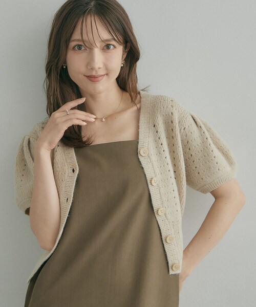 couture brooch（クチュールブローチ）の「透かし編みVネックカーディガン（カーディガン/ボレロ・レディース・ベージュ/ブラック/グレー・38）」の18枚目の写真