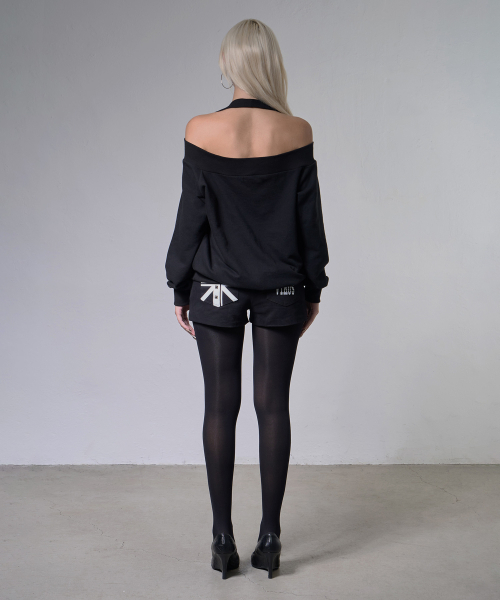 FANCY CLUB(ファンシークラブ)の「アイレットホルターネックスウェット オフショルダー (BLACK) F26ZB534(スウェット・レディース・その他・FREE)」の6枚目の写真